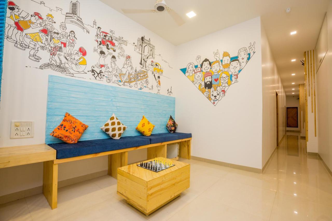 Nap Manor Hostels Мумбаї Екстер'єр фото