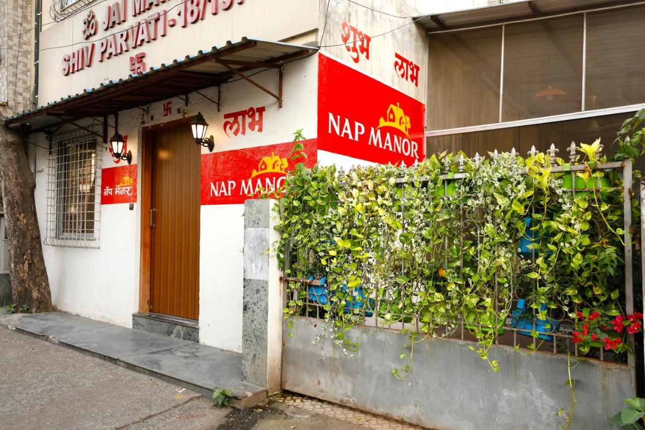 Nap Manor Hostels Мумбаї Екстер'єр фото